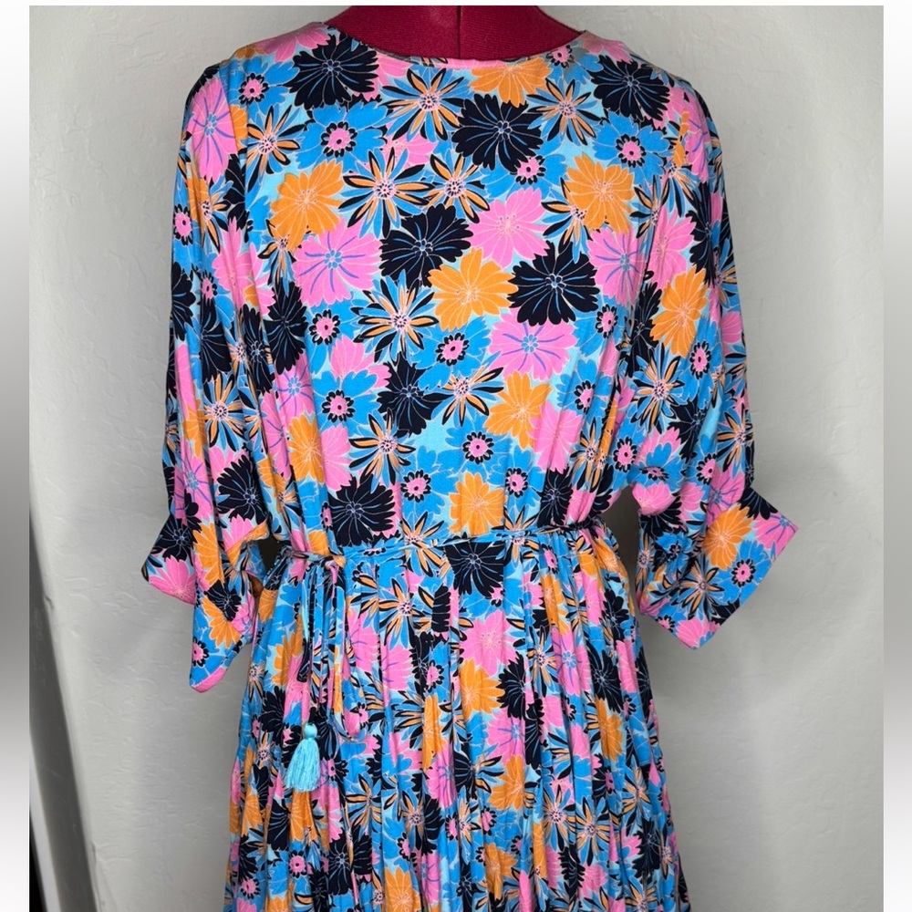 Aakaa Vibrant Floral Dress in Pink, Blue, and Orange size S